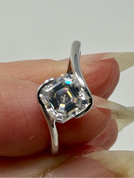 1.25 tcw Moissanite Asscher Cut Solitaire Ring and Moissanite Chevron Band Set - Picture 3 of 12